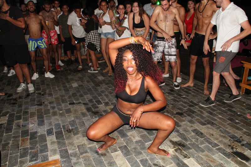 Lasgidi Beach Party